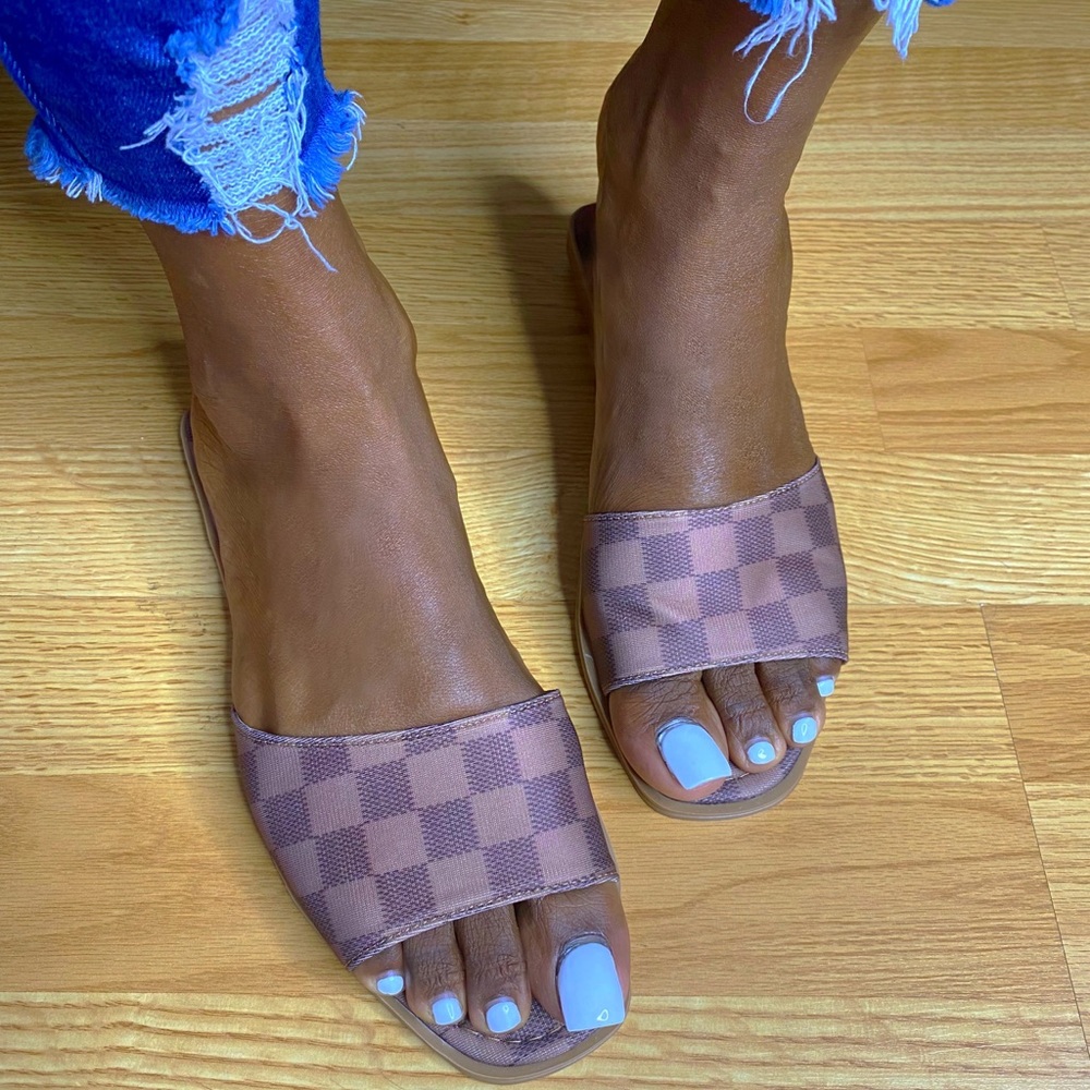 Rika Sandals